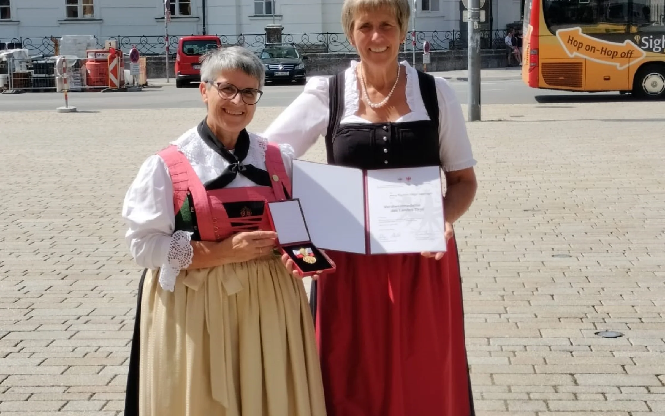 2_Verdienstmedaille M.TH.Jageregger.jpg